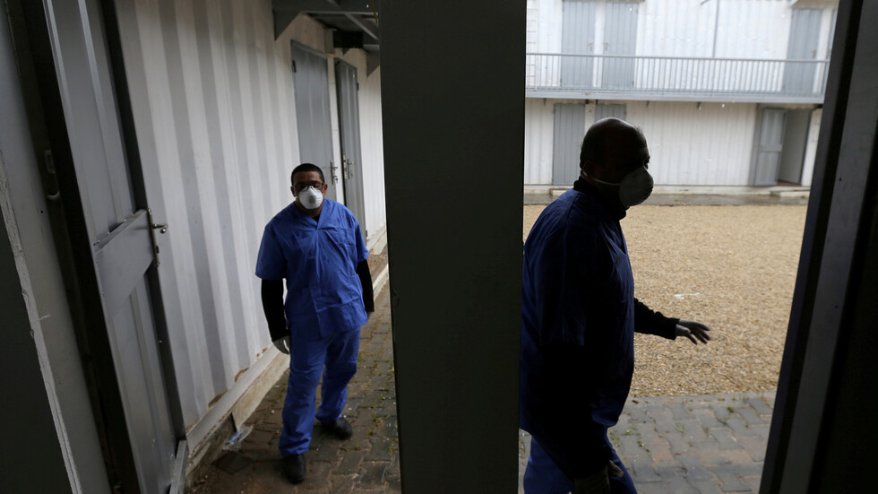 431 مصابا جديدا بكورونا في فلسطين ووفاة واحدة خلال الـ 24 ساعة الأخيرة