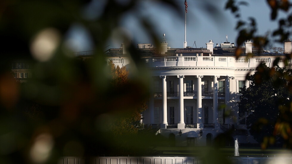 هذا ما يتقاضاه رؤساء الولايات المتحدة من أجور ومعاشات