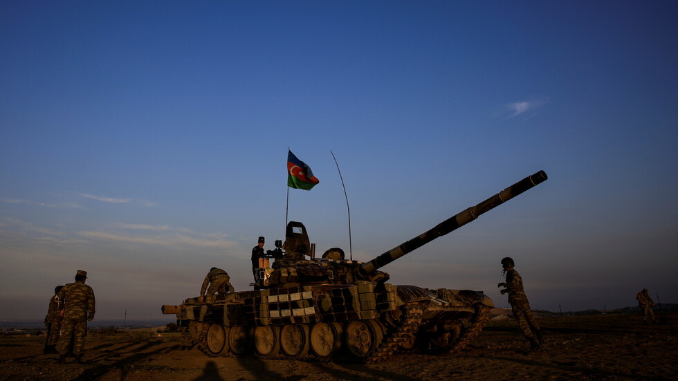 أذربيجان: قواتنا تسيطر بالكامل على شوشا