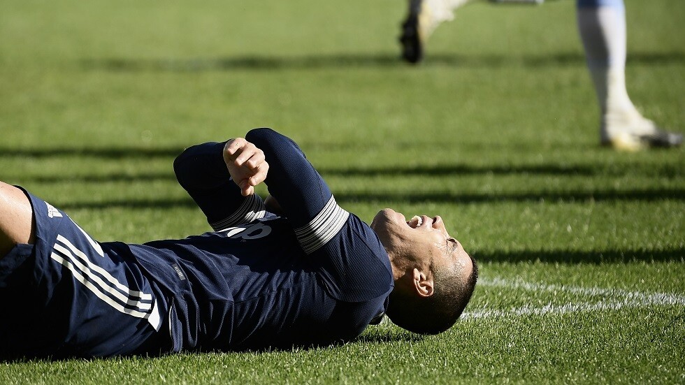 كشف طبيعة إصابة رونالدو (فيديو)