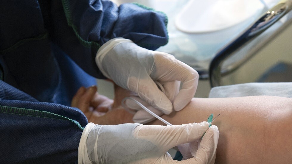 تعليق التجارب على اللقاح الصيني في البرازيل بسبب 