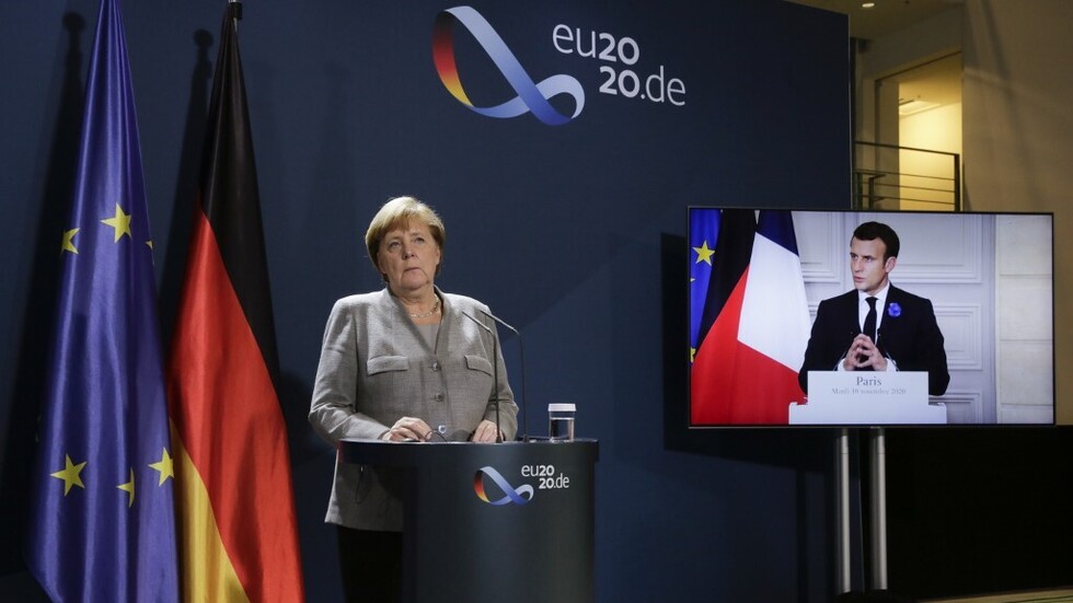 ميركل: لا نهدف إلى وضع الإسلام في مواجهة المسيحية