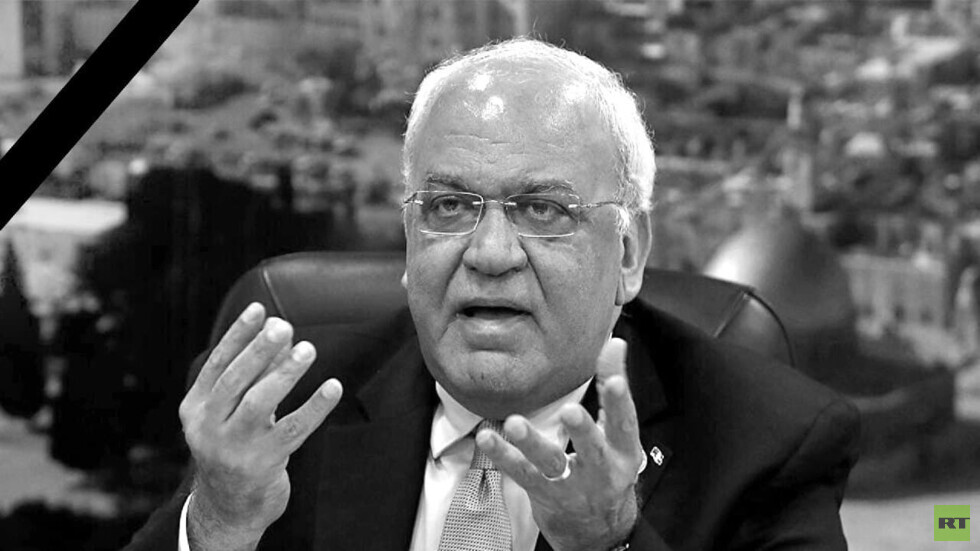 استعدادات لجنازة عريقات في مدينة رام الله