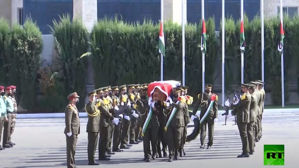 مراسم تشييع صائب عريقات في رام الله