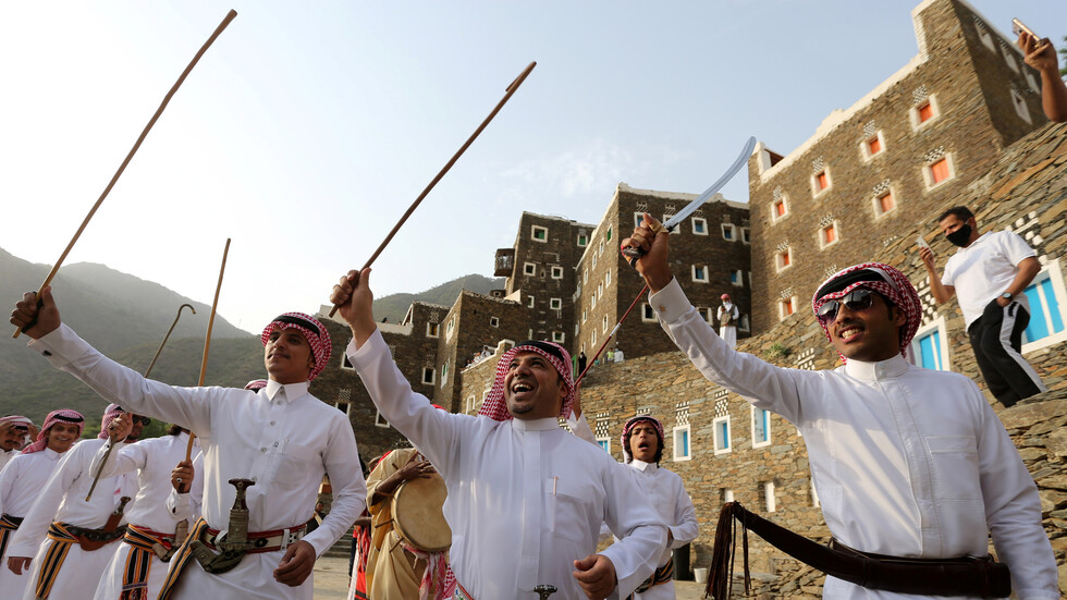 السعودية.. خطط لافتتاح 16 فندقا بحلول 2023