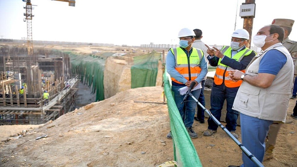 السيسي يتفقد مدينة مصر الدولية للألعاب الأولمبية في العاصمة الإدارية