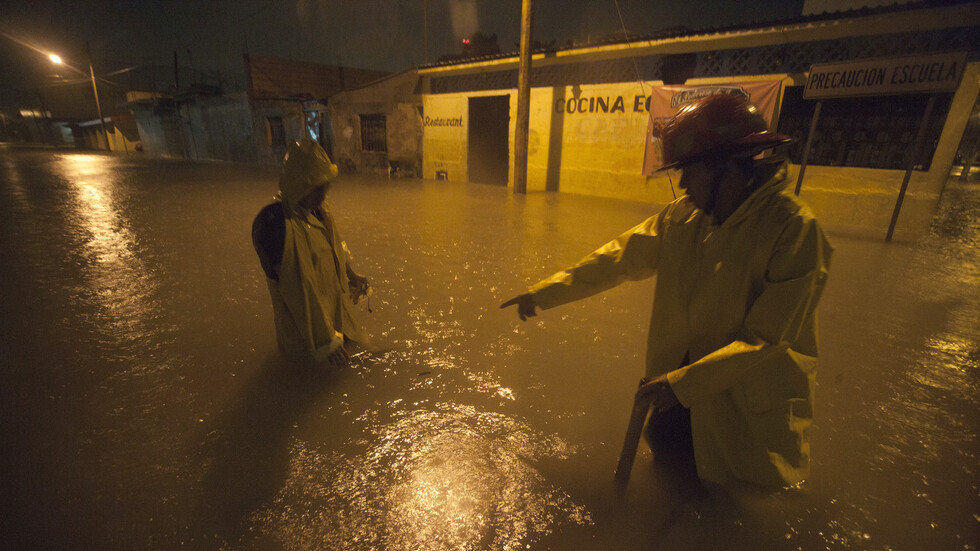 مقتل أو فقدان 8 أشخاص جراء انهيار طيني تسببت به العاصفة إيوتا في غواتيمالا