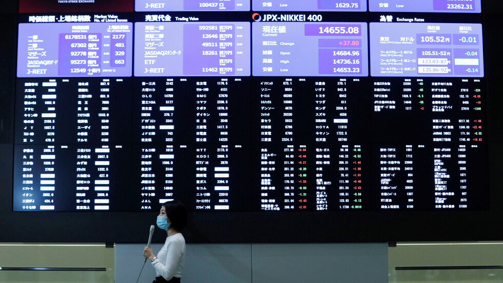 أسهم اليابان تغلق عند ذروة 29 عاما