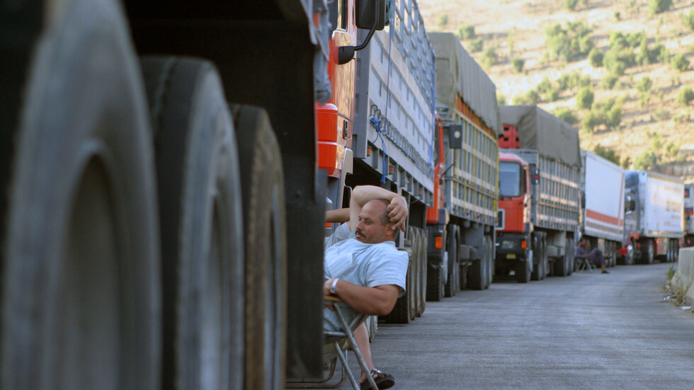 تراجع تجارة سوريا عبر نصيب.. ومسؤول يوضح السبب!