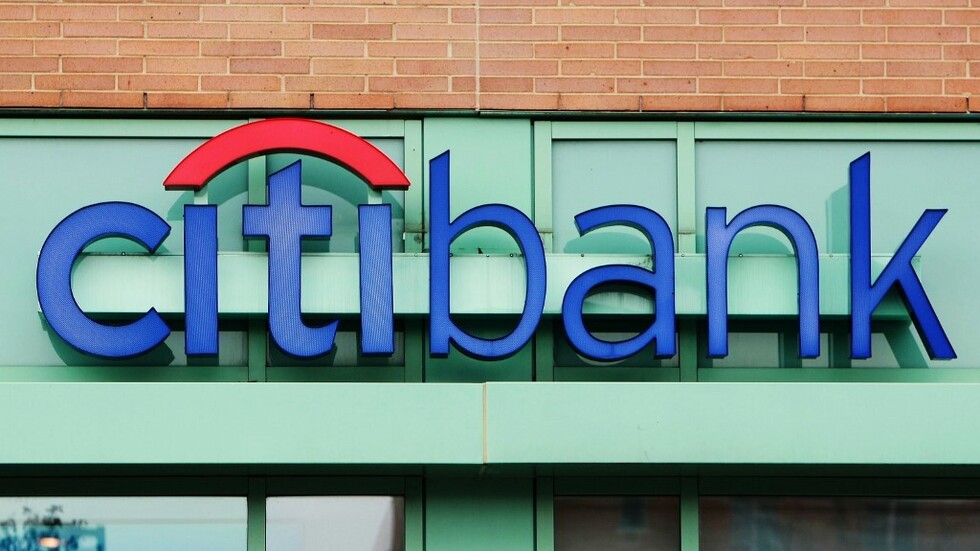 سيتي بنك: الدولار الأمريكي قد يهبط بما يصل إلى 20 بالمئة في 2021