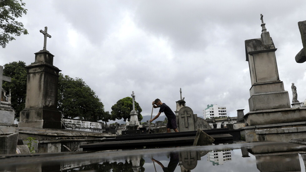 البرازيل تسجل 35294 إصابة و685 وفاة جديدة بفيروس كورونا