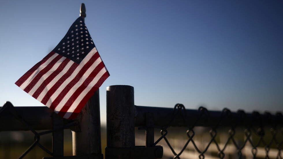 فريق بايدن: تأخير انتقال السلطة قد يضر باستجابة الولايات المتحدة لكورونا