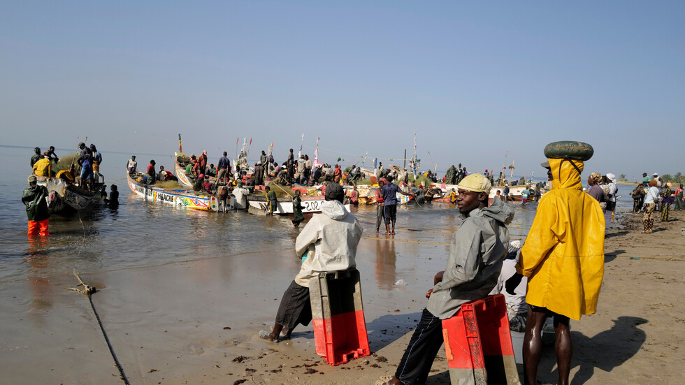 انتشار مرض جلدي غامض بين الصيادين في السنغال