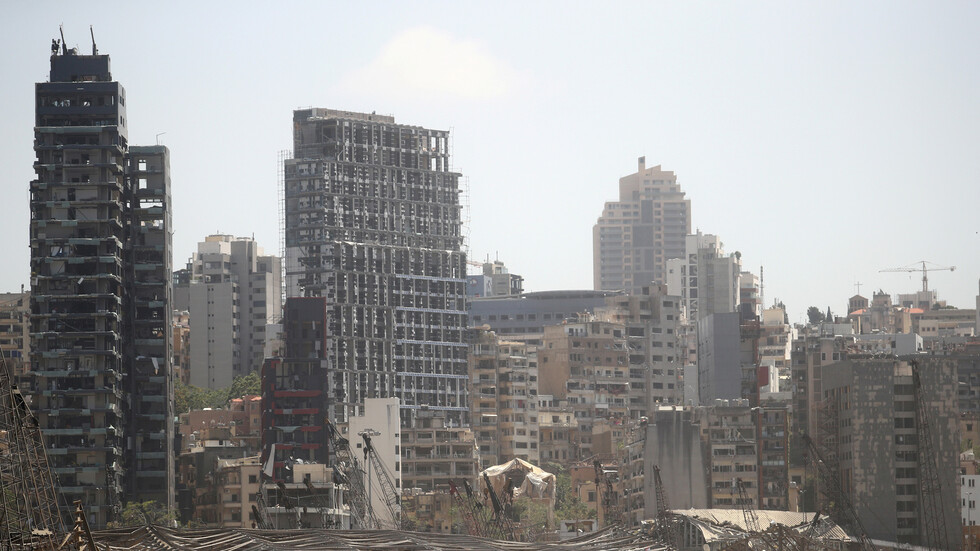 لماذا يتهم ماكرون اللبنانيين بالخيانة؟