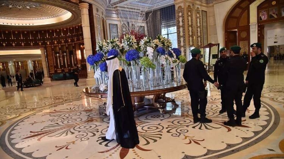 "ليلة الضرب".. الغارديان تروي تفاصيل ماحدث في "الريتز" السعودي