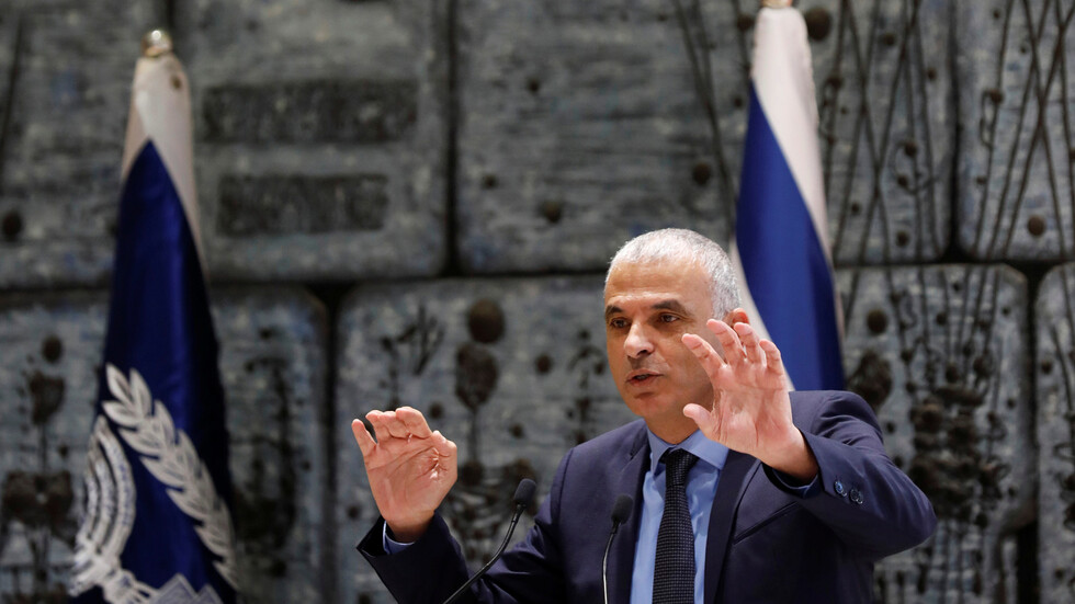 وزير إسرائيلي سابق يقيم مشروعا مشتركا مع أحد أفراد العائلة الحاكمة الإماراتية