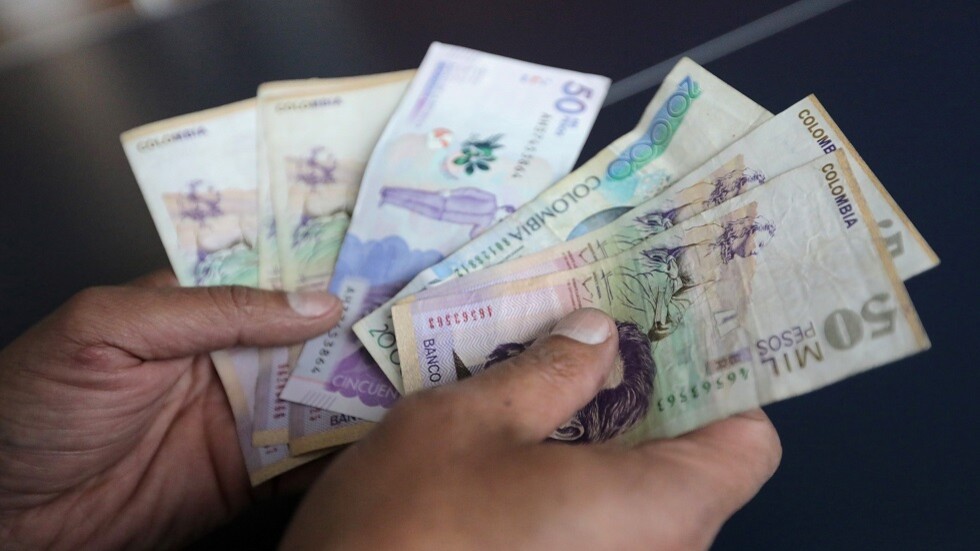 كولومبي محظوظ يجني 13 مليارا بعد مروره بصيدلية