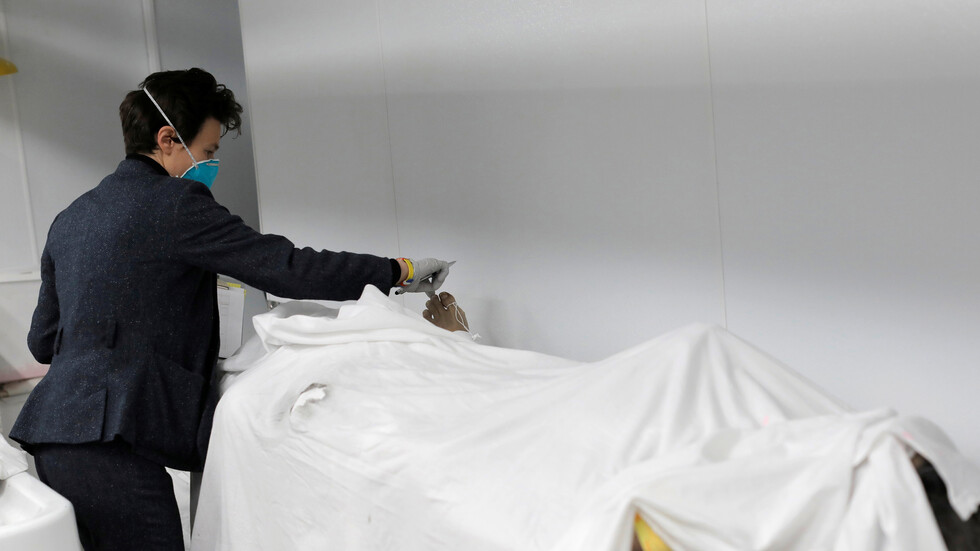 بسبب كورونا..الجثث تخلق أزمة في نيويورك