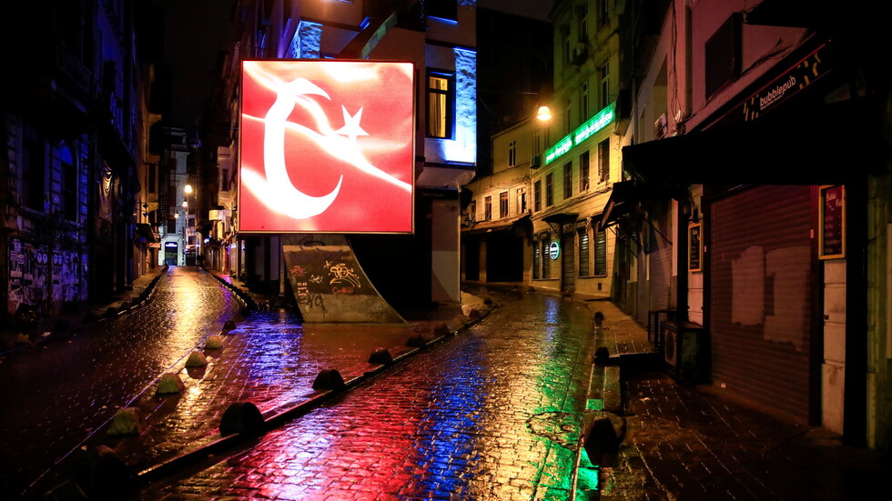 تركيا..153 وفاة و6713 إصابة جديدة بكورونا