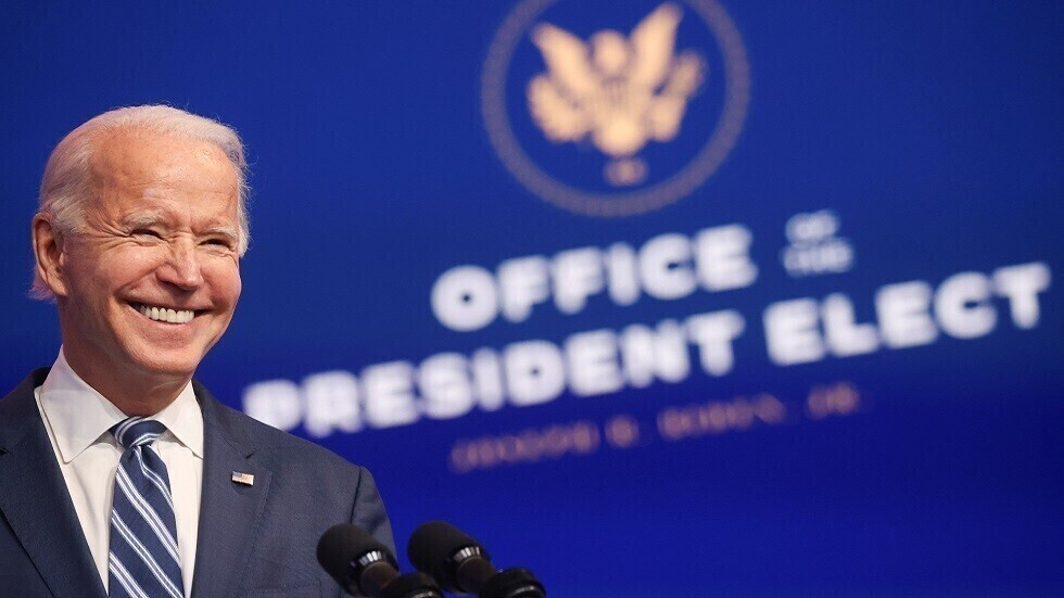 بايدن يسلم السياسة الخارجية والأمن القومي لفريق أوباما