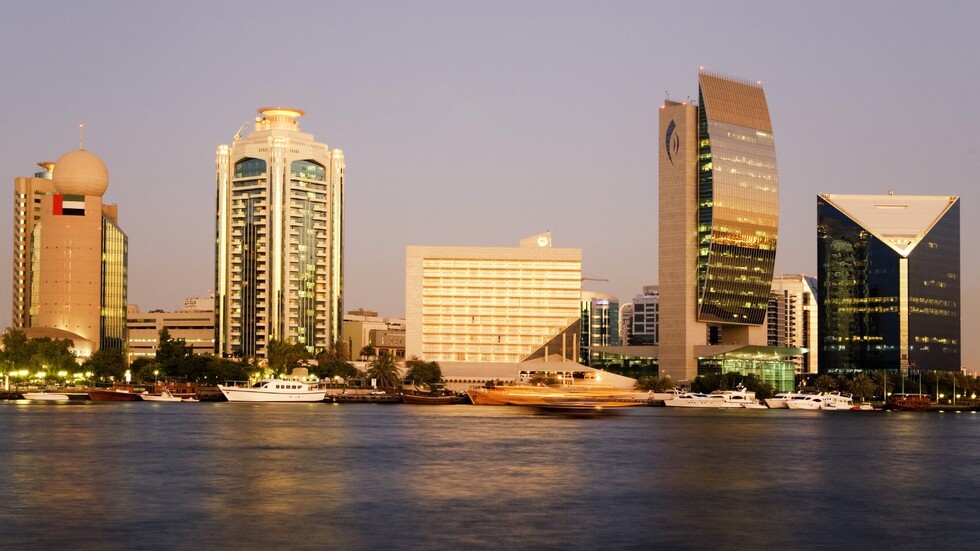 الإمارات.. مؤشرات الأسواق المالية تواصل صعودها