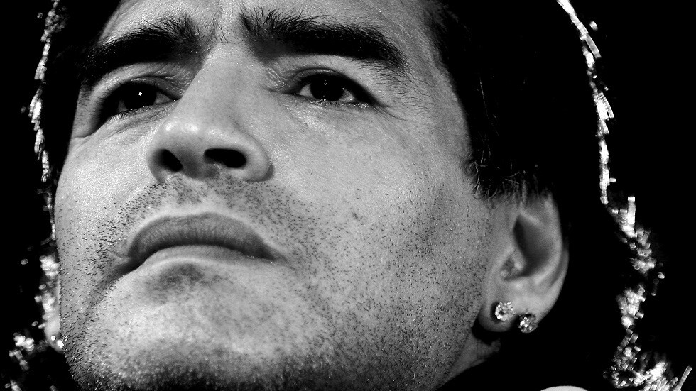 نورمحمدوف معزيا بمارادونا: أحد أعظم الرياضيين في كل العصور