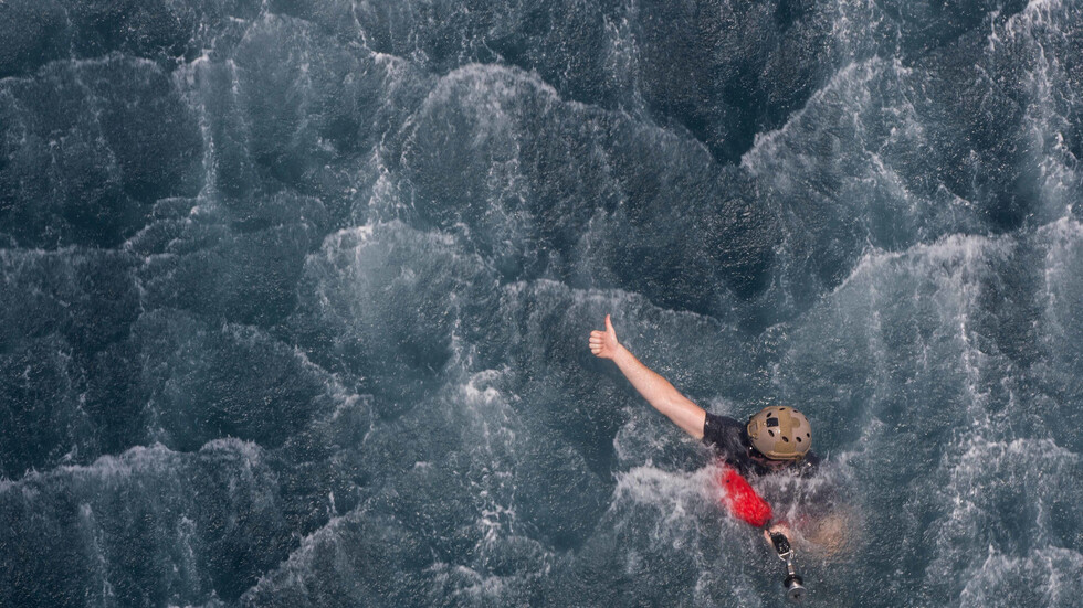 مركز الأرصاد الإماراتي يحذر من اضطراب البحر في الخليج