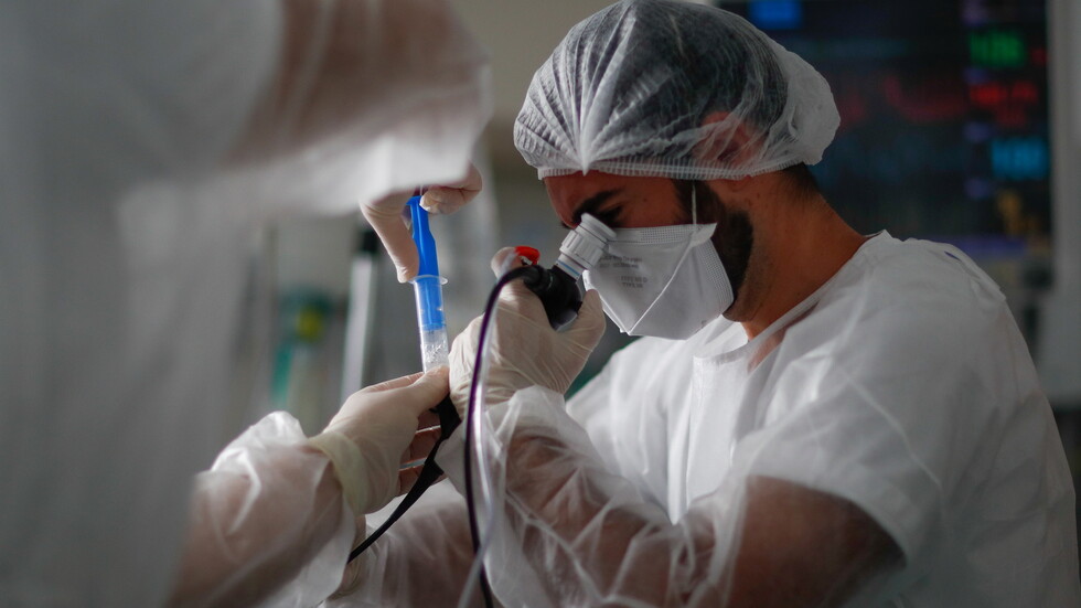 إيران تستعد لاختبار لقاح محلي ضد كورونا على البشر