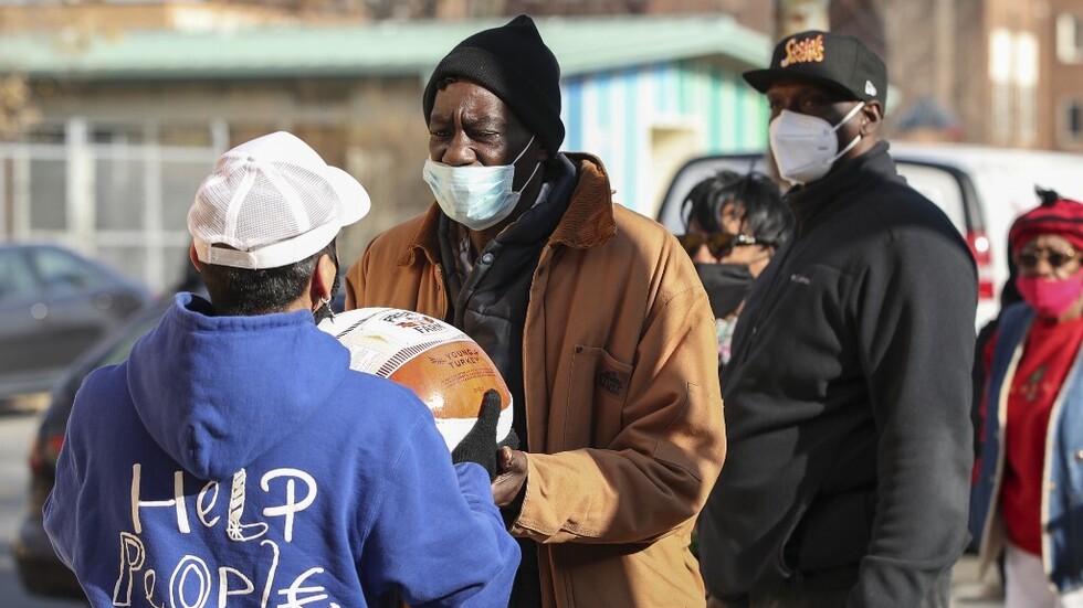 "Feeding America": أزمة مجاعة الولايات المتحدة في عيد الشكر