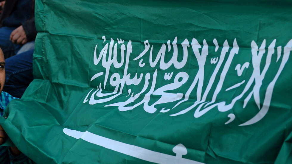 تفاصيل جديدة عن وفاة المعلم المصري في السعودية (صورة)