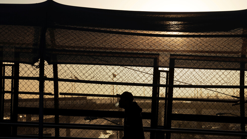 اعتقال ما يقرب من 1000 طفل مهاجر في 6 أيام على طول الحدود بين أمريكا والمكسيك