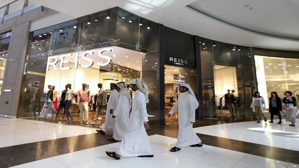 الإمارات..  السيطرة على حريق اندلع خارج مطعم في "دبي مول"