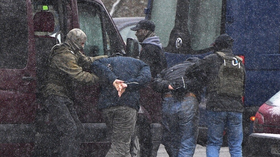 اعتقال نحو 250 شخصا خلال احتجاجات في مينسك