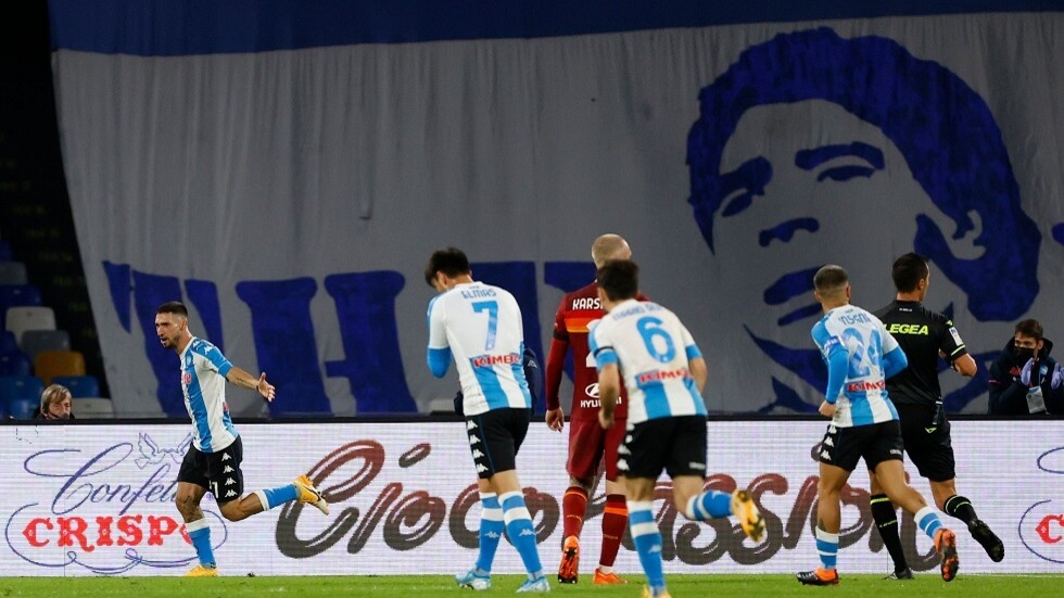 نابولي الإيطالي يكرم مارادونا برباعية في شباك روما (فيديو)