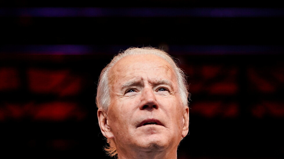 بايدن يتلقى الاثنين أول إيجاز رئاسي وسيجتمع بمستشاريه