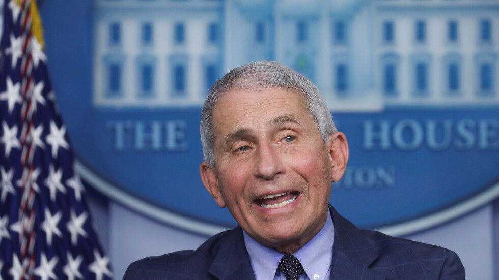 فاوتشي يحذر من "طفرة كبيرة" في انتشار فيروس كورونا بالولايات المتحدة