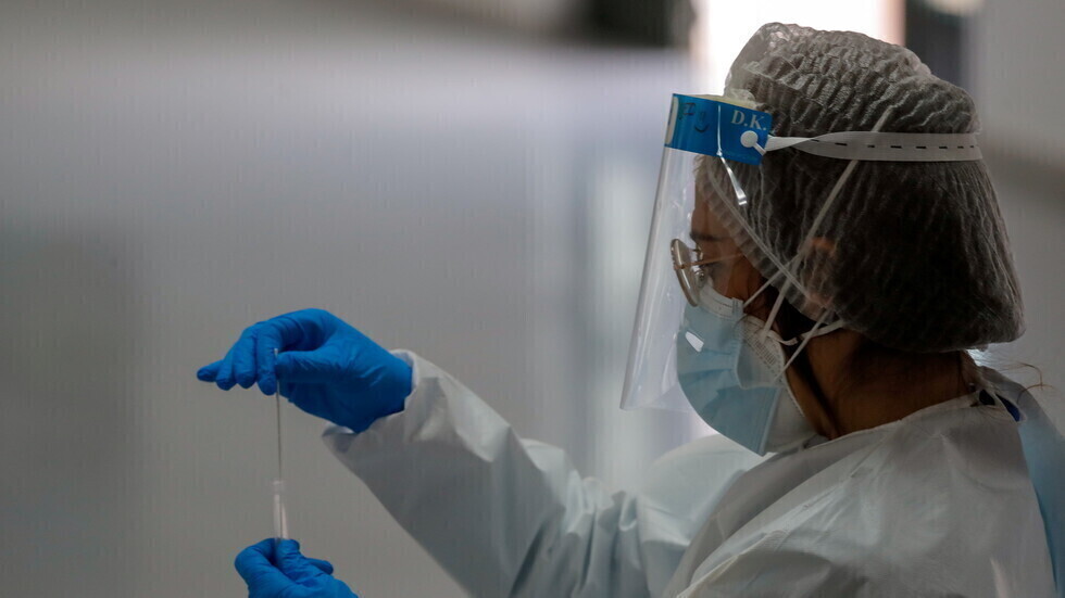 دراسة صينية توضح كيفية تطور عدوى فيروس كورونا في المرضى يوما بيوم