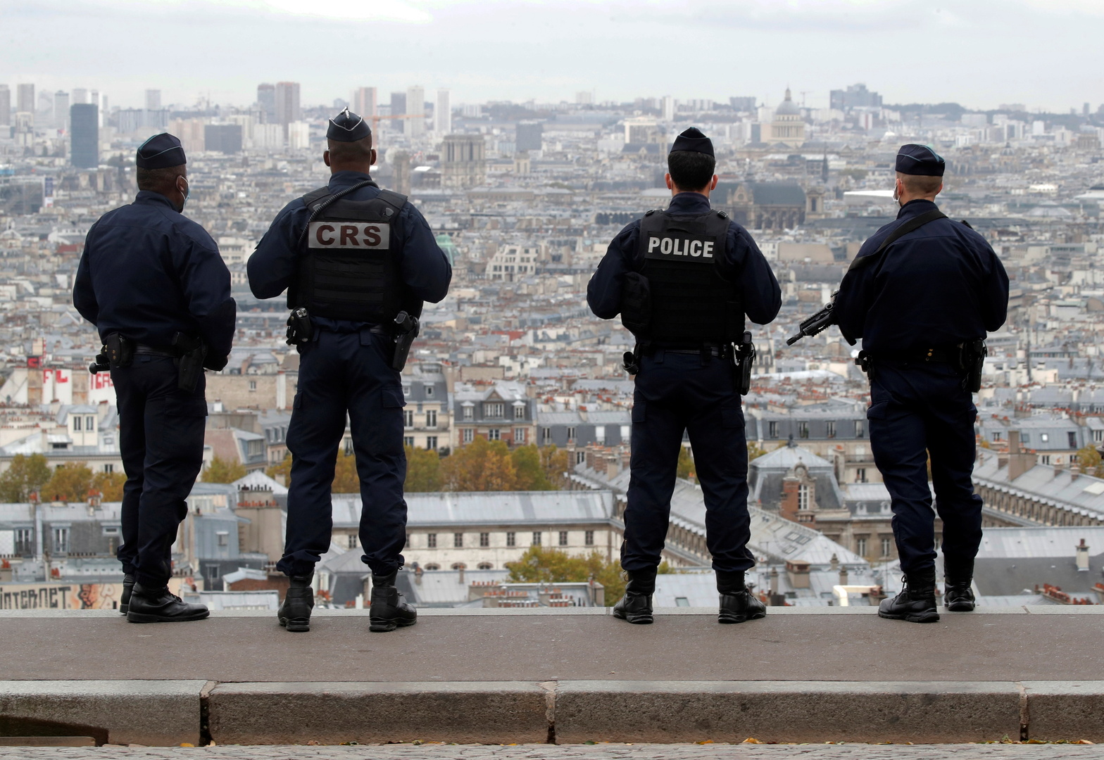 الشرطة تشدد مراقبتها الفضاء العام في فرنسا.. اعتقالات عديدة بشبهة تشكيل خطر على الأمن