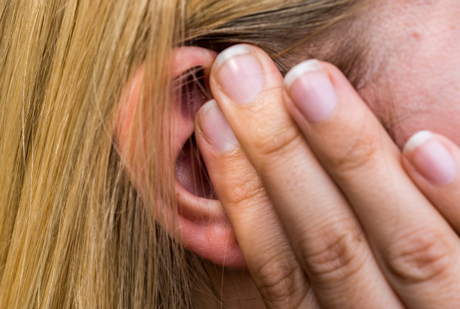فيروس كورونا يزيد من سوء حالة طنين الأذن