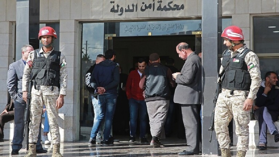 الأمن الأردني يمهل متهما رئيسيا في قضية 