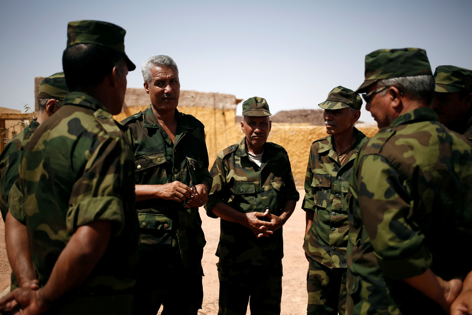 رئيس الوزراء المغرب: انتهاء بناء جدار المنطقة العازلة بالصحراء الغربية