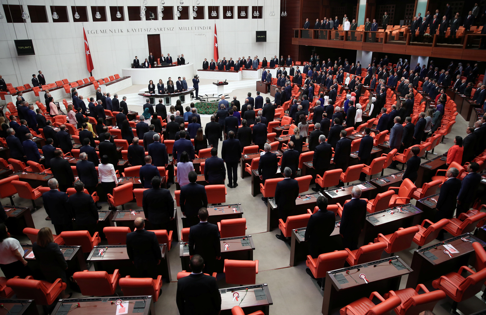 البرلمان التركي يوافق على مذكرة أردوغان حول إرسال قوات إلى أذربيجان