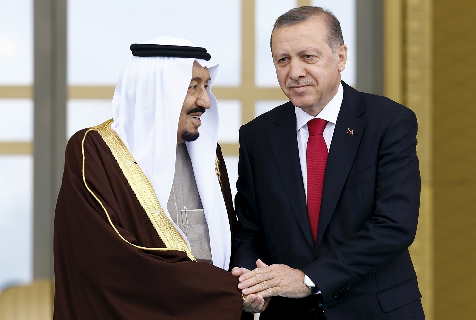 العاهل السعودي يتصل بالرئيس التركي لتنسيق الجهود المبذولة ضمن أعمال قمة العشرين
