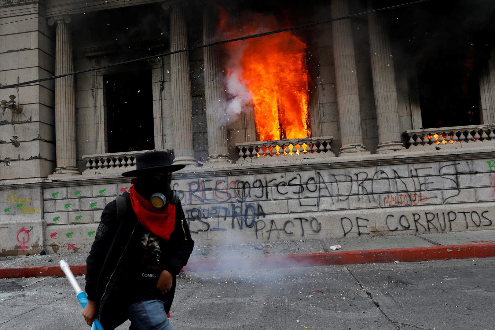 غواتيمالا.. مظاهرات تطالب رئيس البلاد بالتنحي