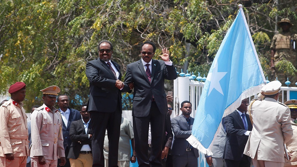 المرشحون للرئاسة الصومالية يحذرون من مخاطر محدقة بحرية الانتخابات