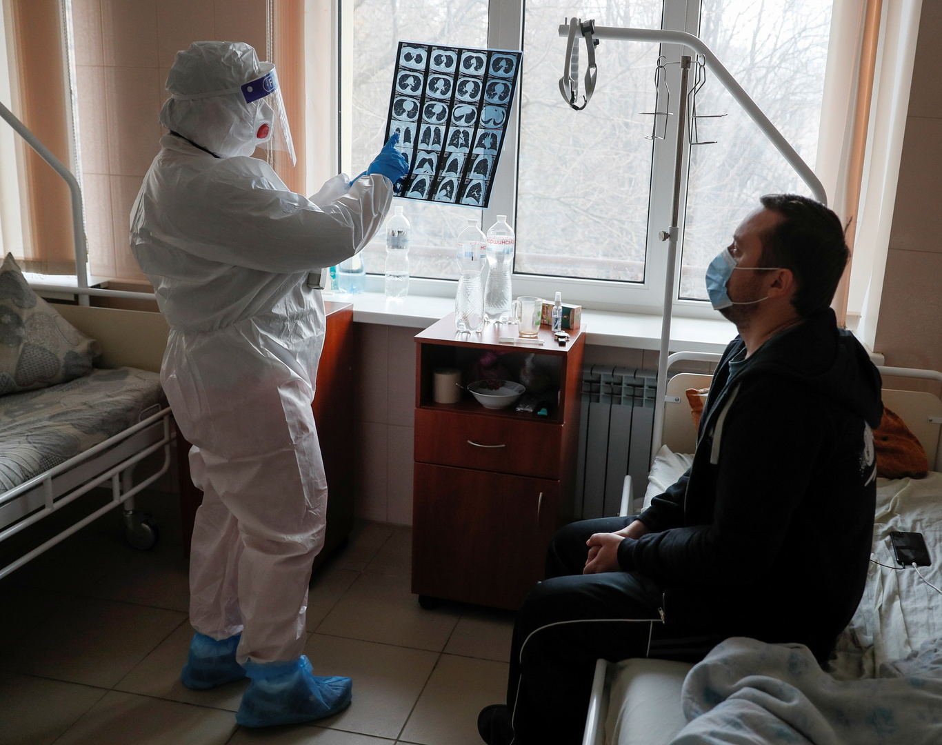 أوكرانيا تسجل زيادة قياسية بإصابات كورونا