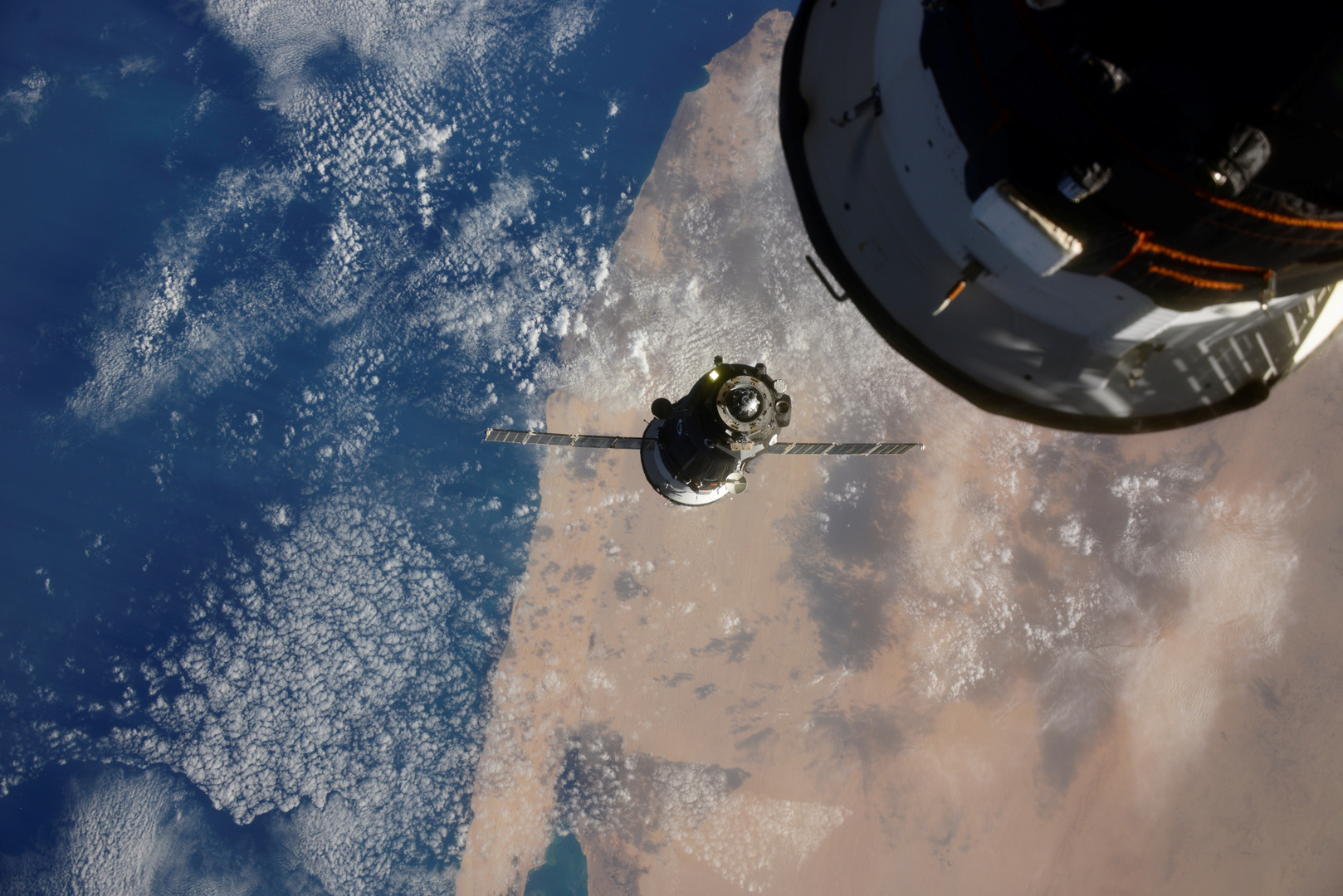 روسيا تستعد لإطلاق مفاوضات دولية بشأن مصير محطة الفضاء الدولية