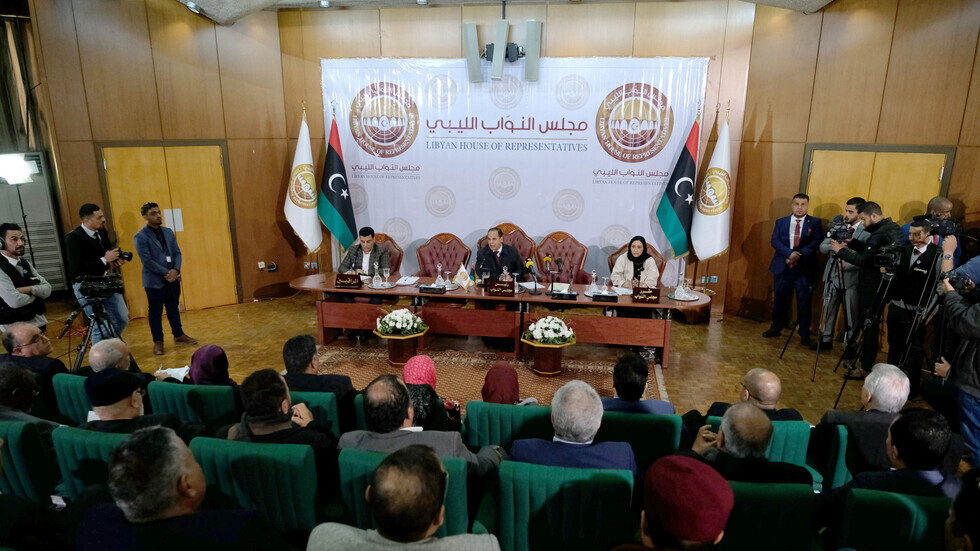 النواب الليبيون المجتمعون بطنجة يتفقون على عقد جلسة في مدينة غدامس