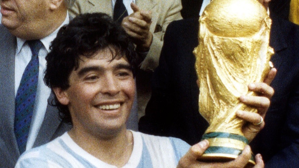 عريضة في الأرجنتين لطباعة صورة مارادونا على ورقة مالية من فئة 10 آلاف بيسو