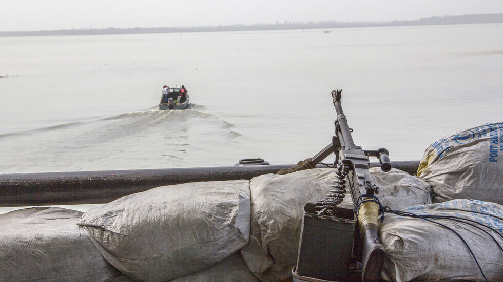 مالك السفينة المختطفة في سواحل نيجيريا يؤكد أن مصريين ولبنانيين من بين المختطفين